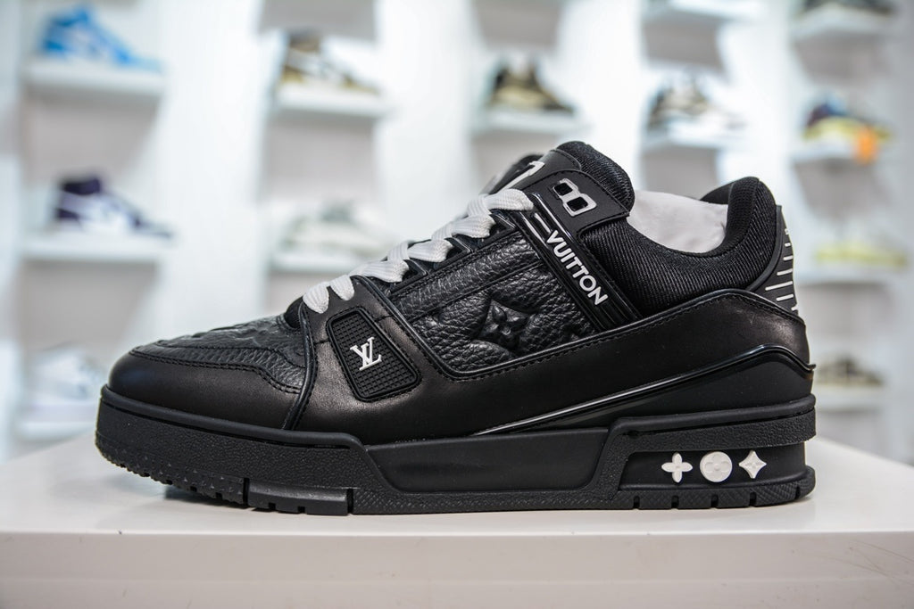 LV Trainer - Black