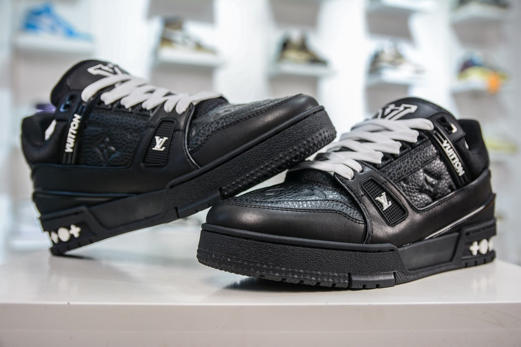 LV Trainer - Black