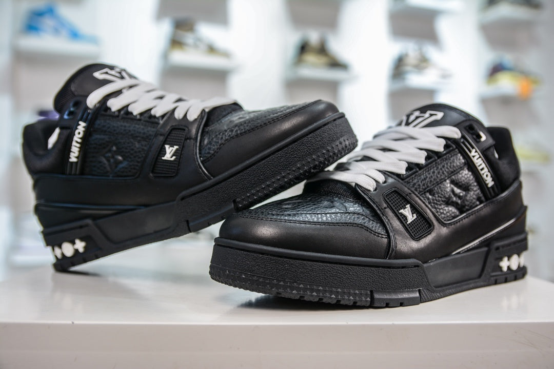 LV Trainer - Black