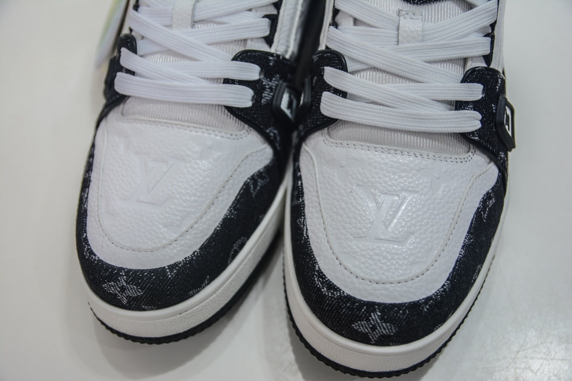 LV Trainer - Black/White