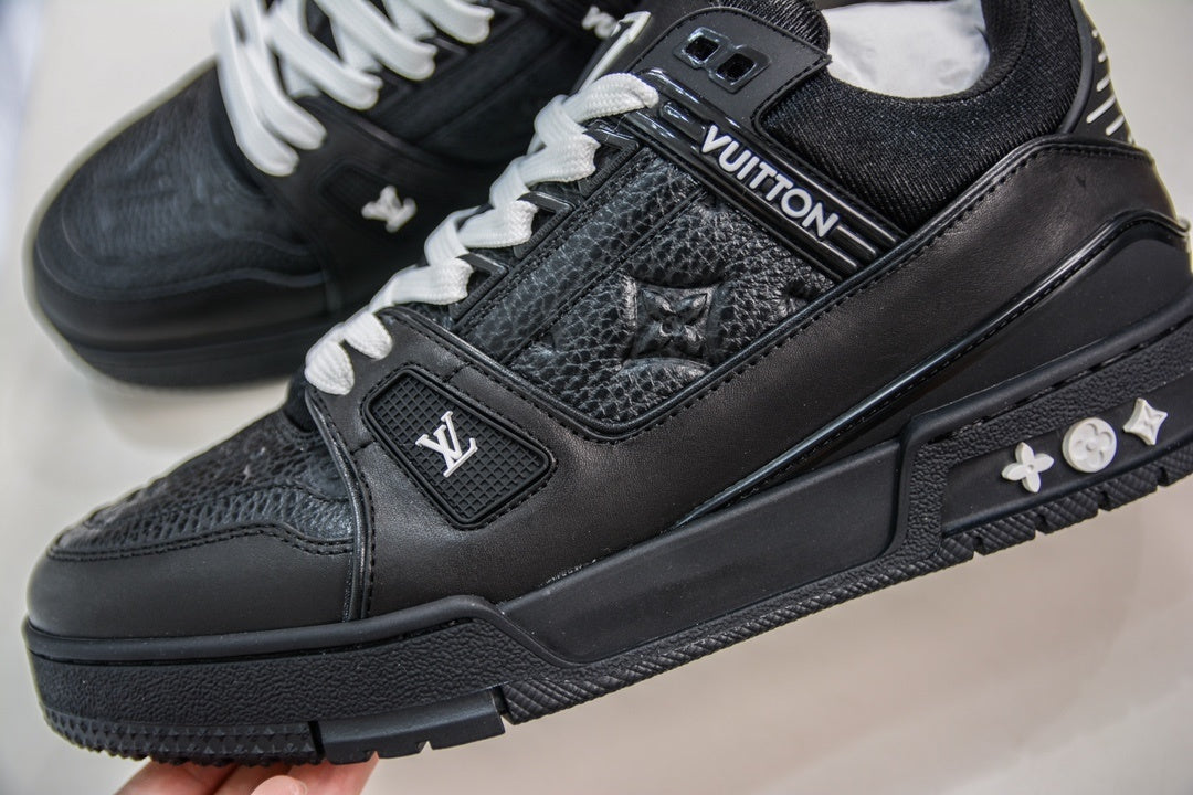 LV Trainer - Black