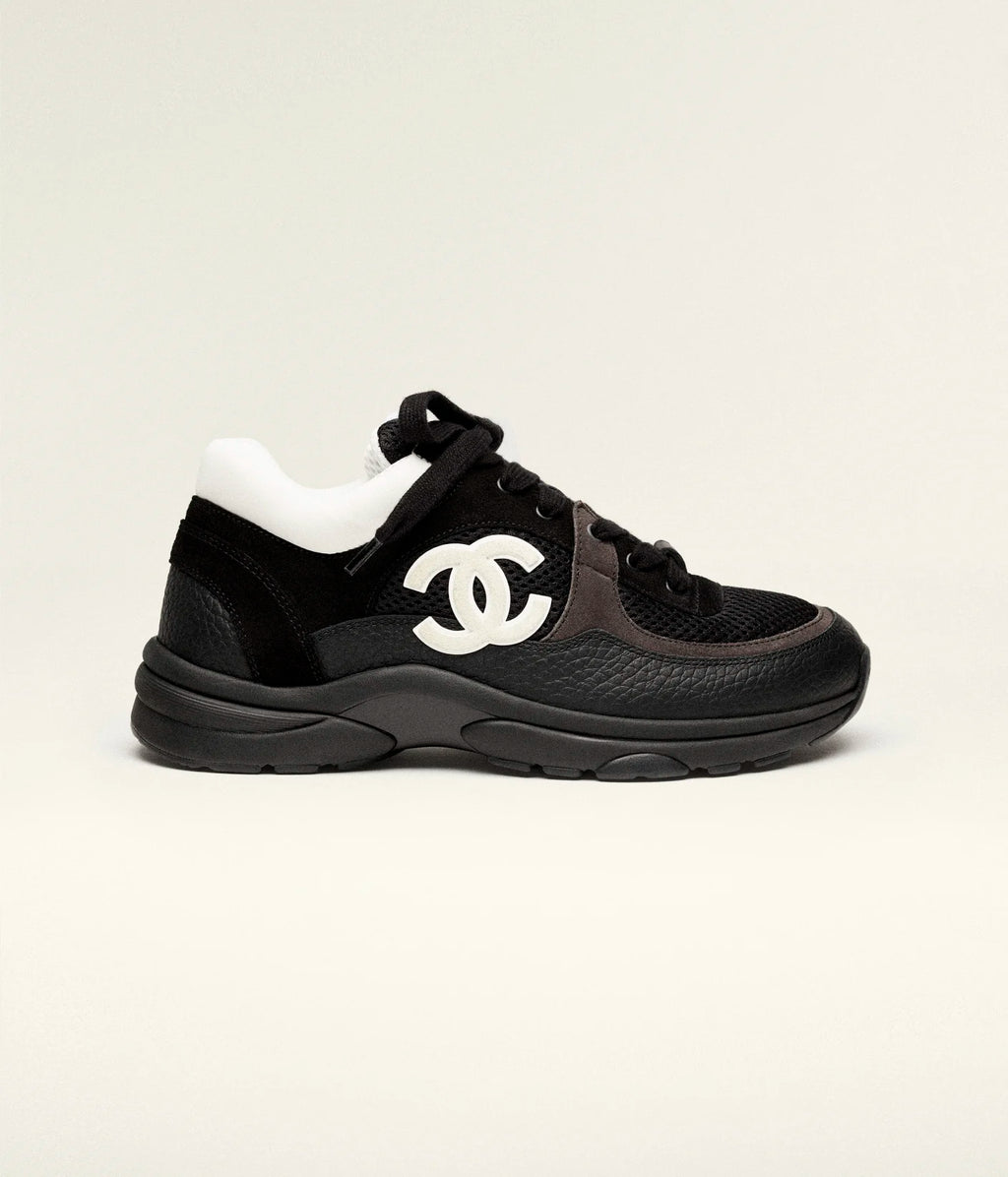 Chanel Mesh, Suede Calfskin & Grained Calfskin 
Black & White