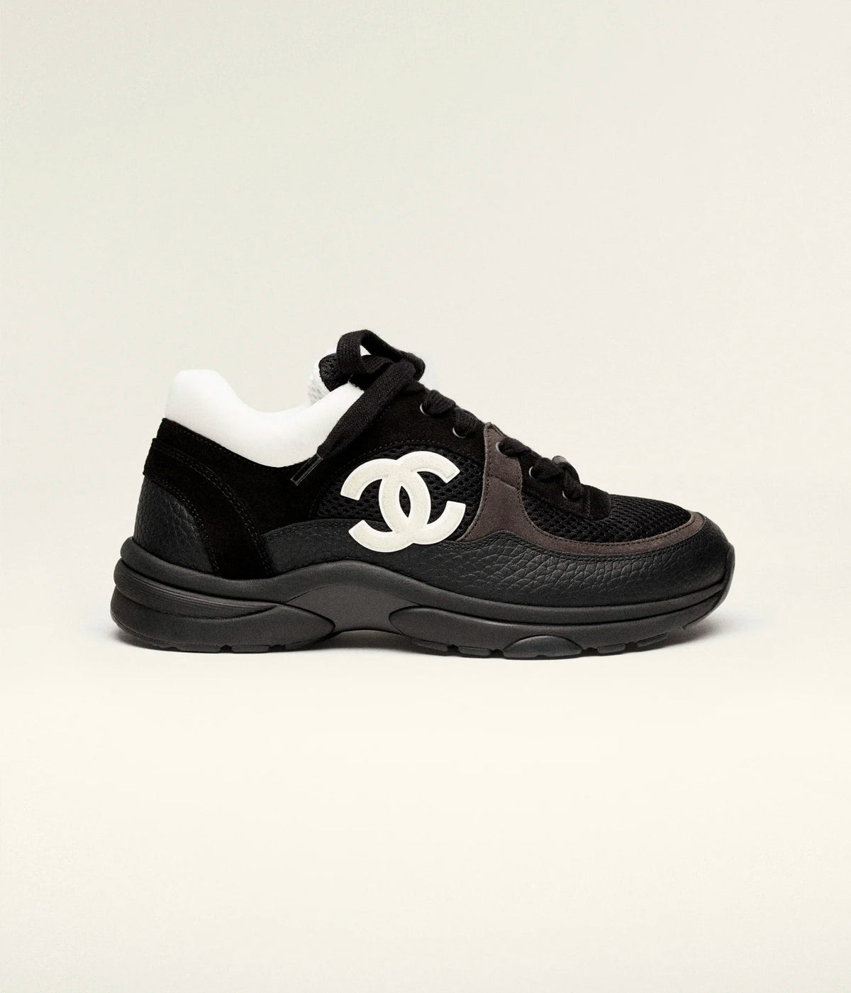 Chanel Mesh, Suede Calfskin & Grained Calfskin 
Black & White